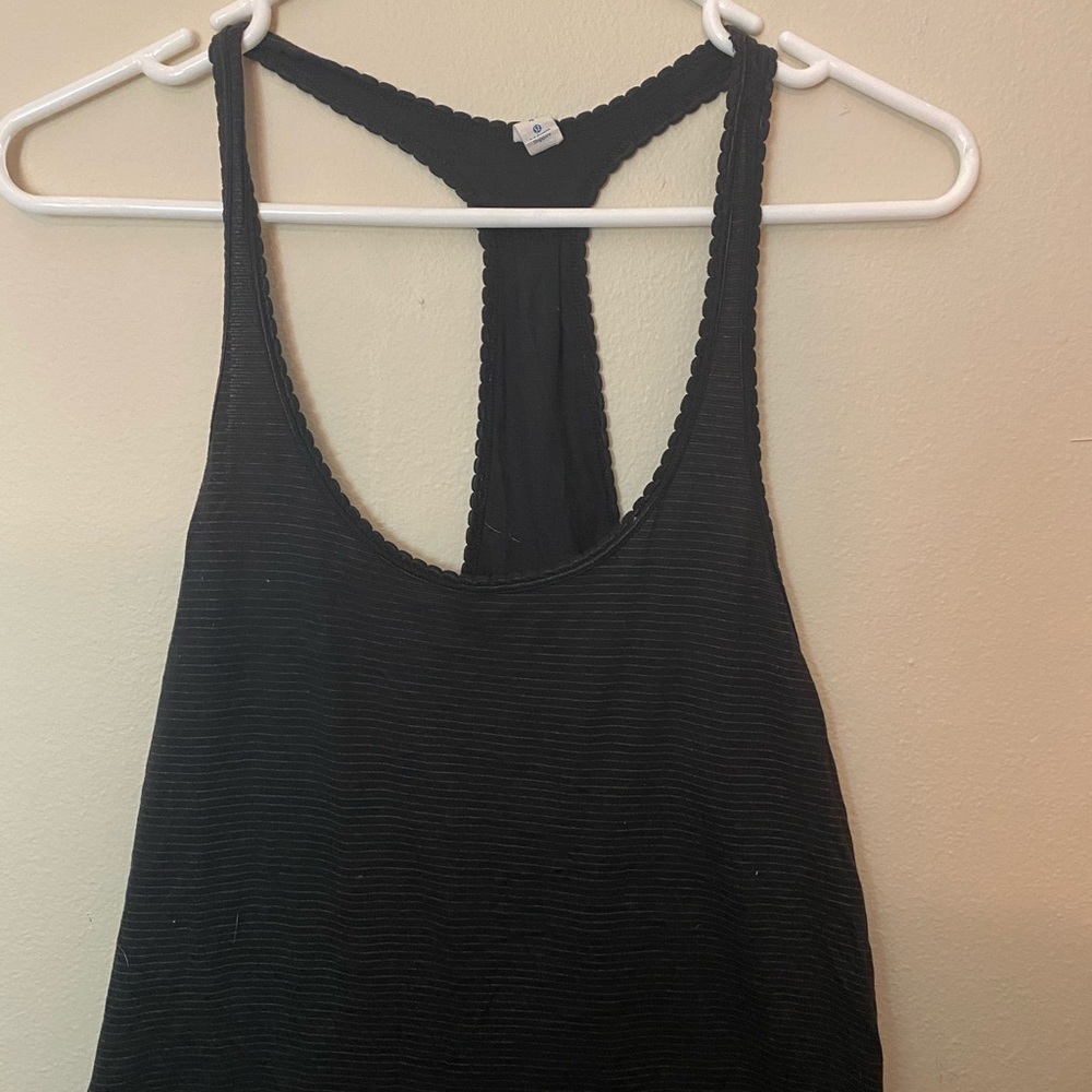 Lululemon tank